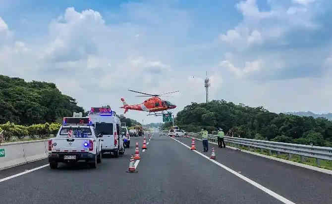 平罗高速公路汽车救援案例